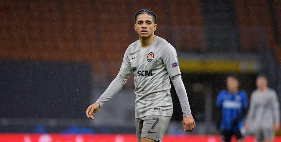 Футбол, Тайсон, ФК Шахтер, ФК Интернациональ, Зарплата, Алессандро Барселуш