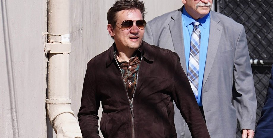 Джереми Реннер, джереми реннер травма, шоу джимми киммела, актер мстителей