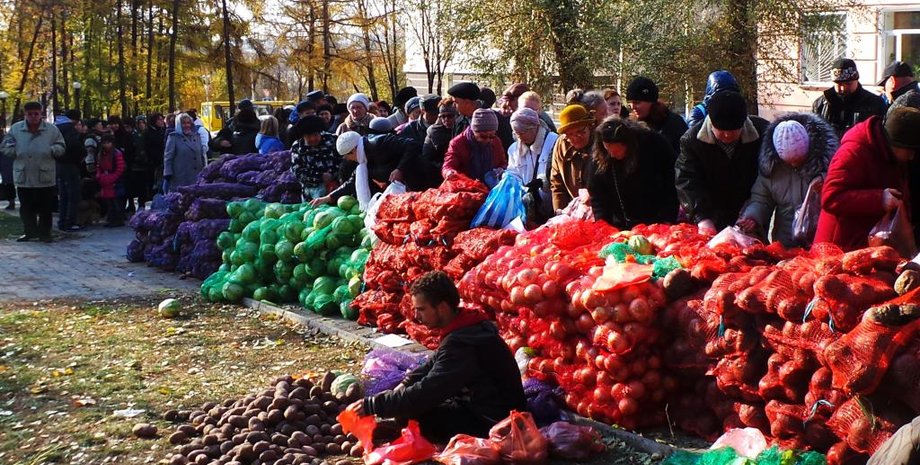 Пенсионеры ДНР в день "выборов" / Фото: sharij.net