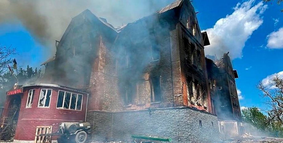 Лисичанська гімназія, Лісичанська гімназія, ЗС РФ