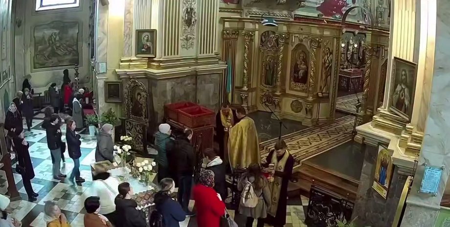 В Тернополе во время атак продолжалась служба