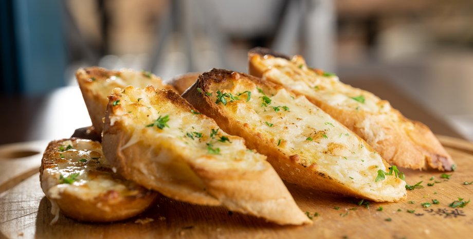 чесночный хлеб, рецепт хлеба, ароматный хлеб, хлеб с чесноком, простой рецепт чесночного хлеба