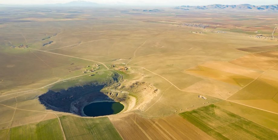 земля, рудник, поверхня землі