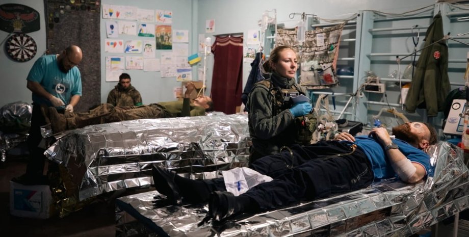 Парамедики Парамедики розповіли про сплеск інфекцій на українському фронті