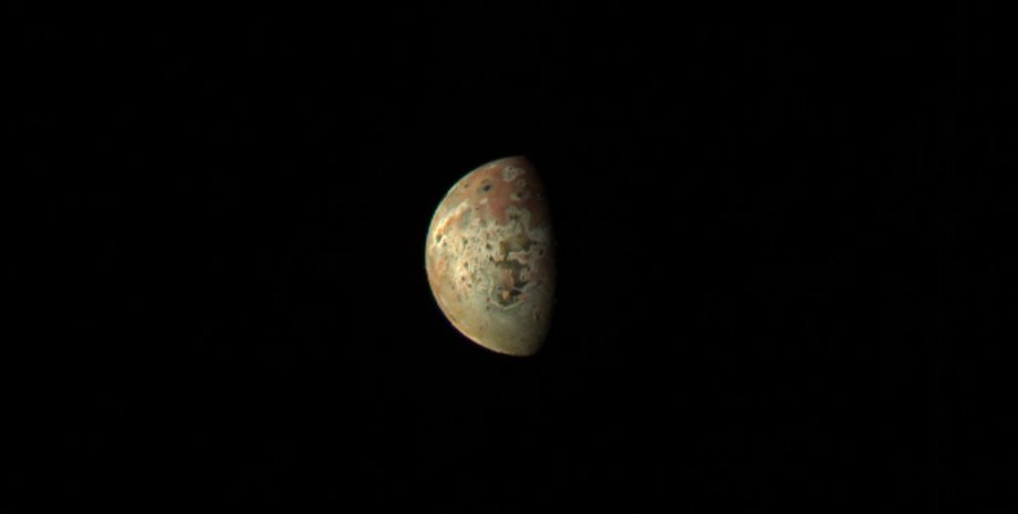 спутник Юпитера Ио