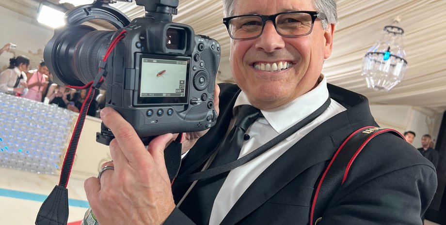 Кевин Мазур, фотограф, таракан, Met Gala 2023