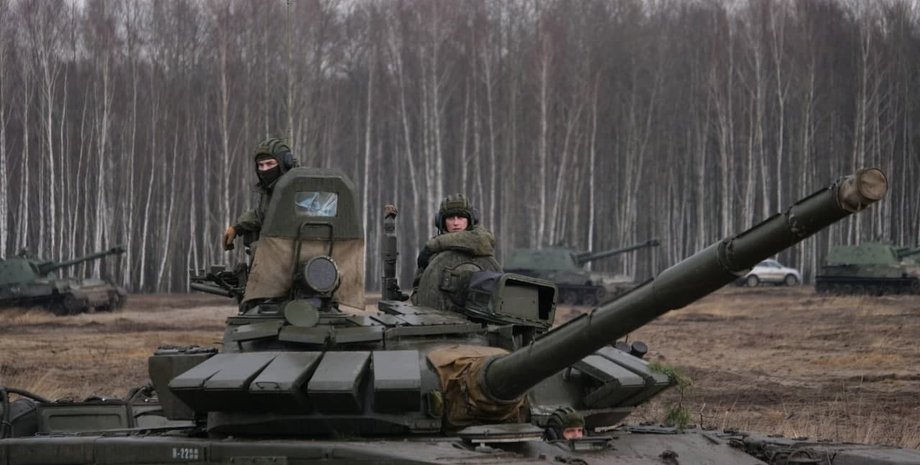 Российский танк, фото