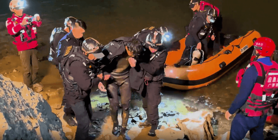 дайвер в Китае