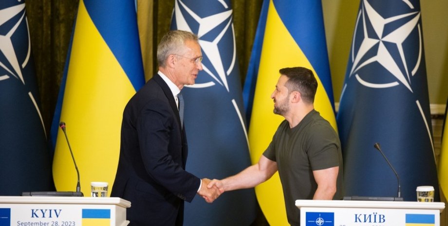 Йенс Столтенберг и Владимир Зеленский Йенс Столтенберг, Владимир Зеленский, НАТО