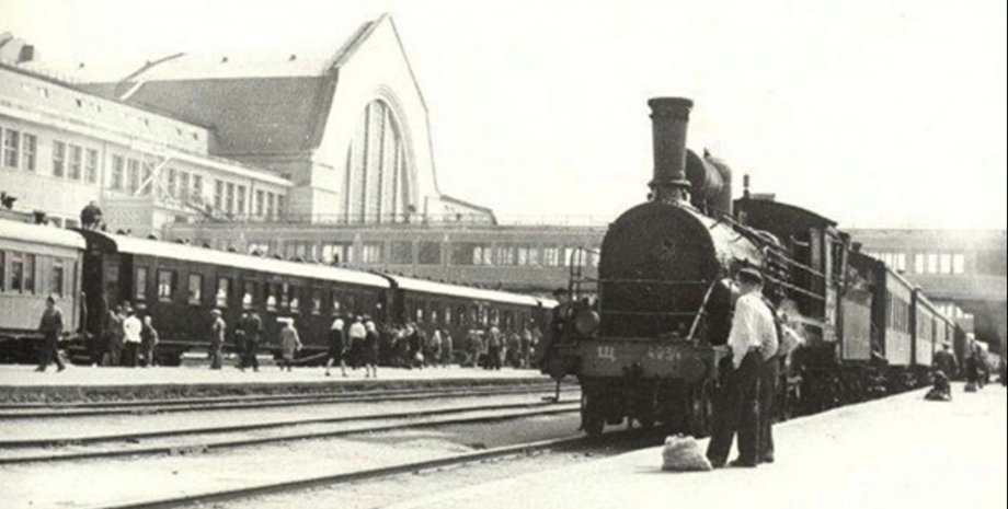 залізниця Київ, історія Київ, стара залізниця, залізниця XX століття