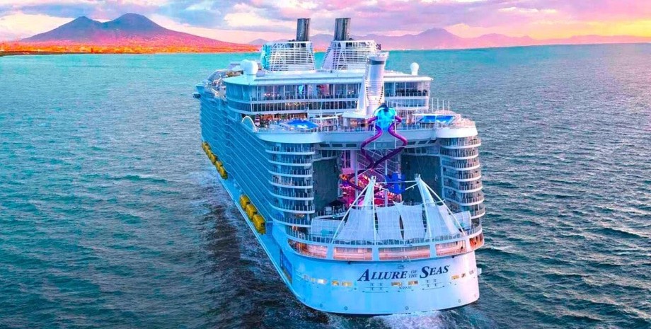 Співробітник круїзного лайнера розкрив секретну інформацію Співробітник круїзного лайнера розкрив секретну інформацію, про яку навіть не підозрювали пасажири