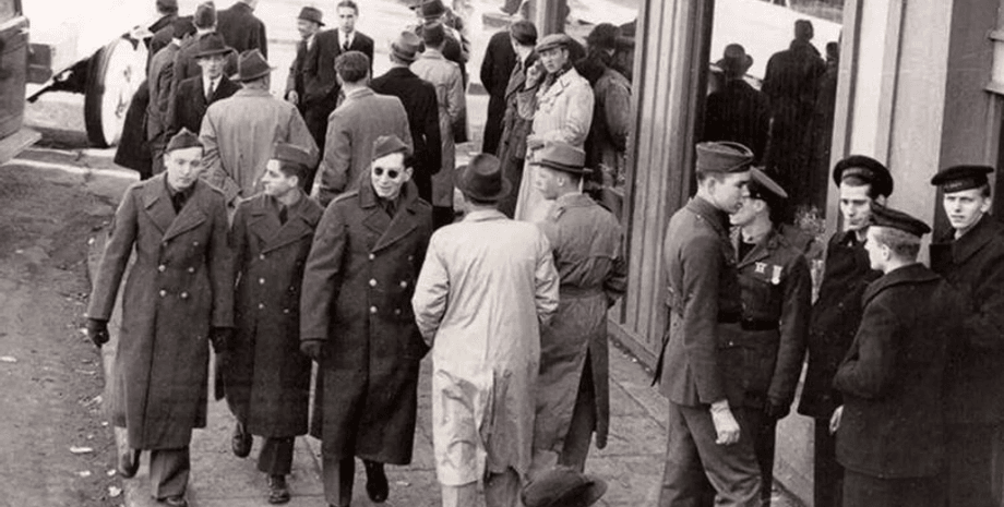 Путешествия во времени, путешественник во времени, мобильный телефон, Вторая мировая война, теория заговора, доказательство