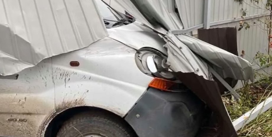 микроавтобус, ДТП, забор