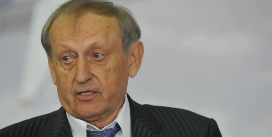 Суд по-родинному: Богуслаєва судить суддя, чий брат понад 10 років у статусі нерозглянутої справи