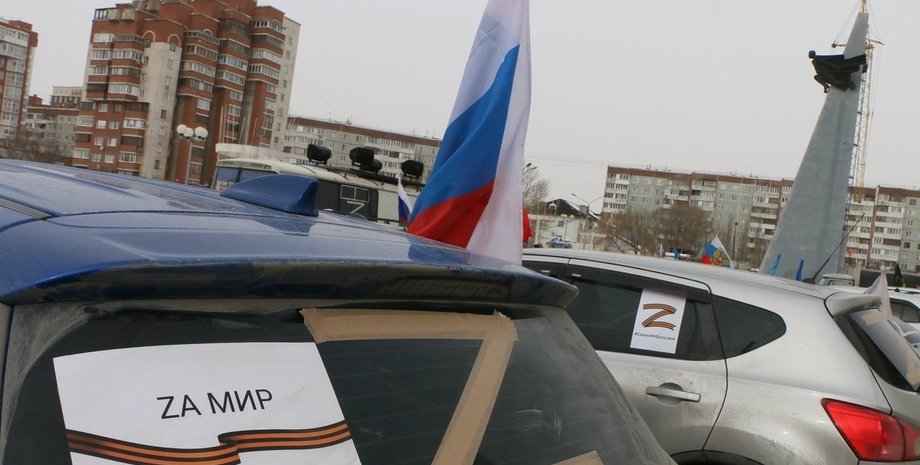 Машини із Z-символікою, фото