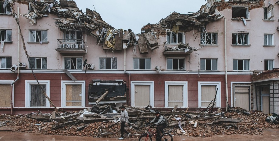 руйнування, війна україна, потрапляння до будинку, снаряд потрапив до будинку