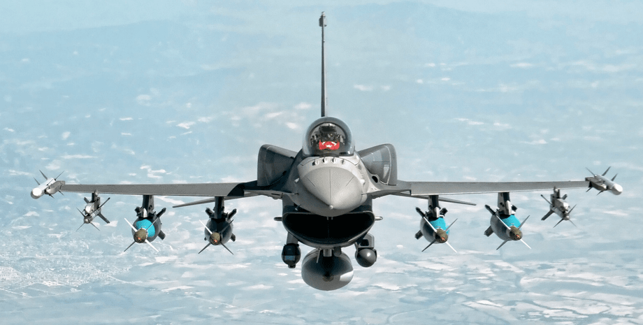 Винищувач F-16