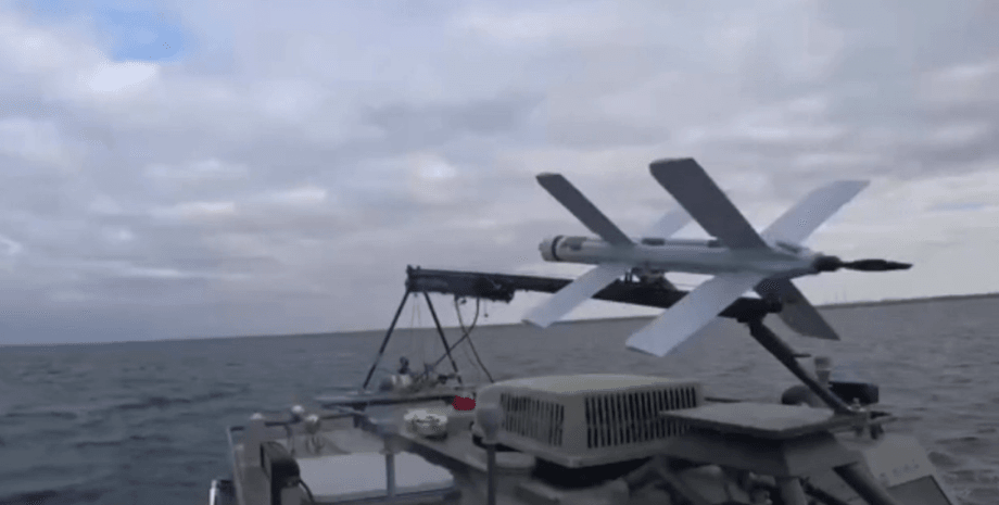 испытание дрона-камикадзе