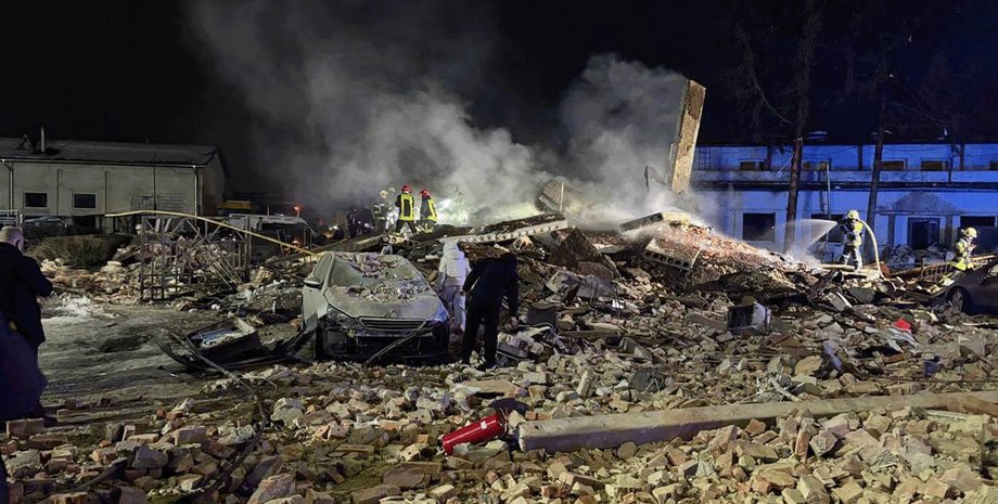 Последствия взрыва СТО На Львовщине взорвалась СТО