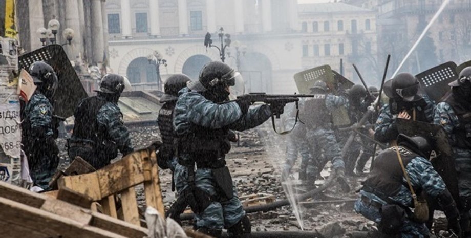 Беркут, майдан незалежності, революція гідності, розстріл мітингувальників у Києві
