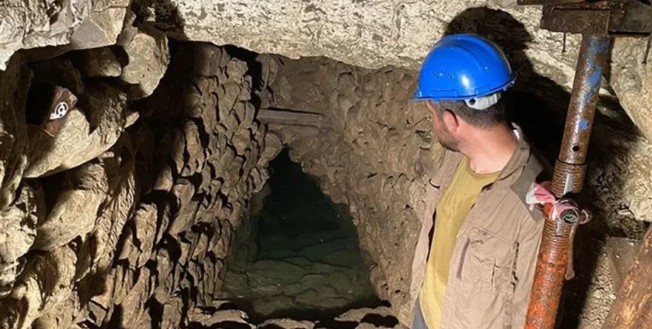 хетты, Хаттуса, Нерик, археологи, археология, храм, исследования, раскопки, ученые, артефакты, орех, Турция, поселение, цивилизация, туннель