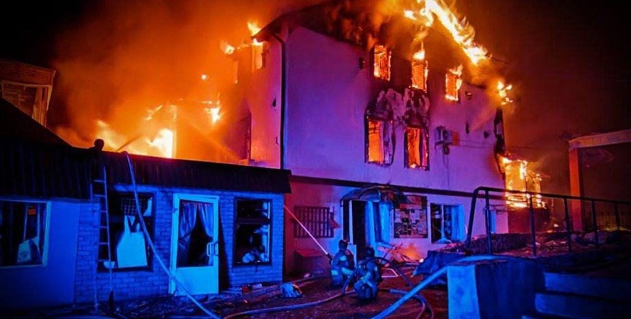 Миколаїв обстріл, Миколаїв приліт, удар по Миколаєву