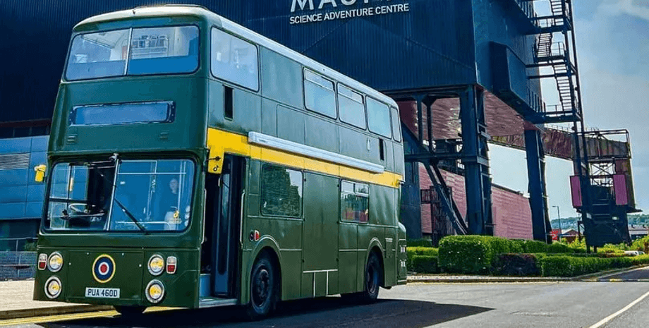 Дом на колесах, дом, жилье, семья, дом в автобусе, двухэтажный автобус, дом для отдыха,