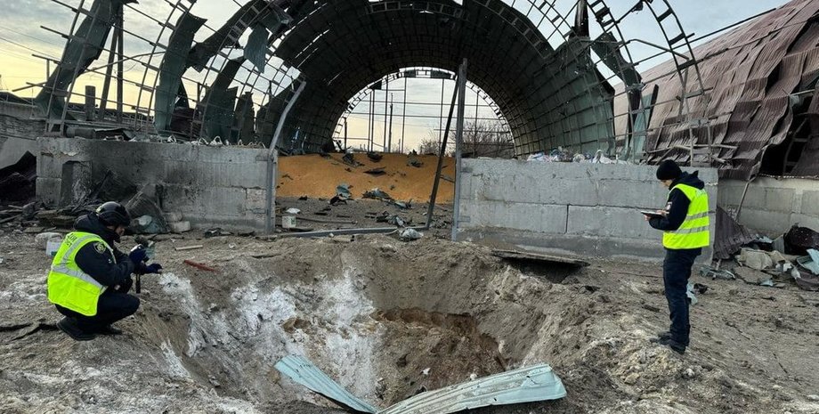 война рф против украины, война в украине, собака, сторож, ракетный удар, песочин