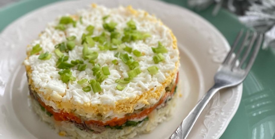 Салат со шпротами и зеленым горошком оригинальный рецепт с пошаговыми фото