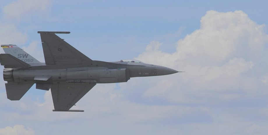 Украина до сих пор без F-16 от Норвегии