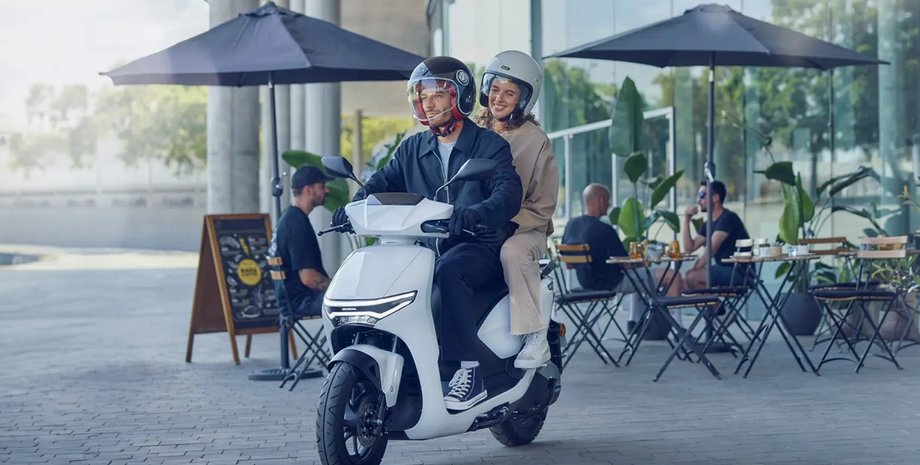 Электроскутер Honda CUV e: