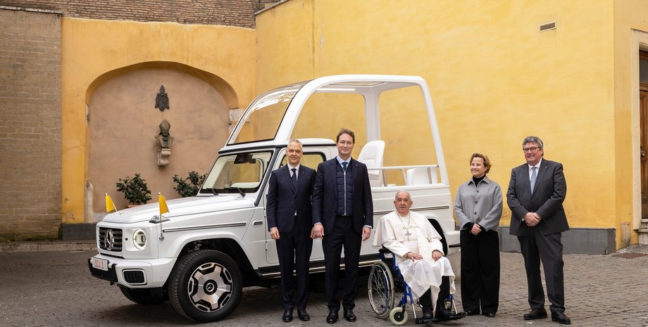 папамобиль Гелендваген, Mercedes G-Class, папа Франциск, Папамобили Mercedes