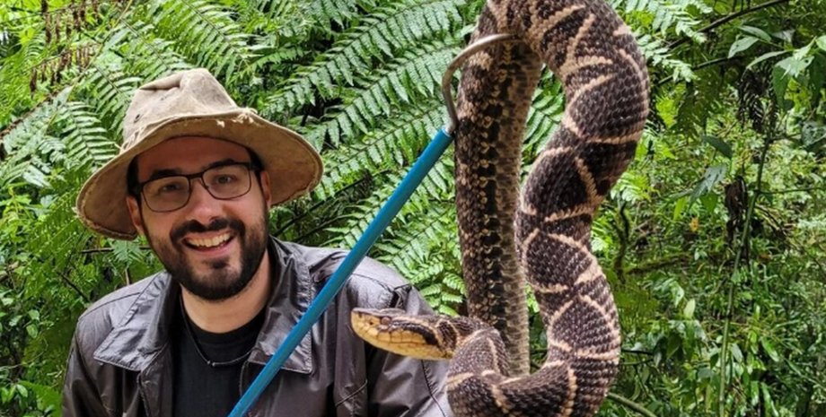 Профессиональный герпетолог спас ситуацию