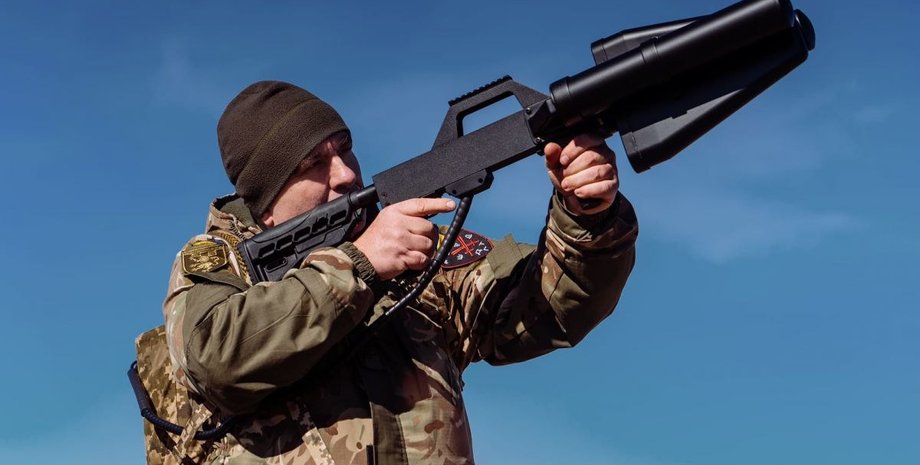 антидрон, Piranha Tech, военный