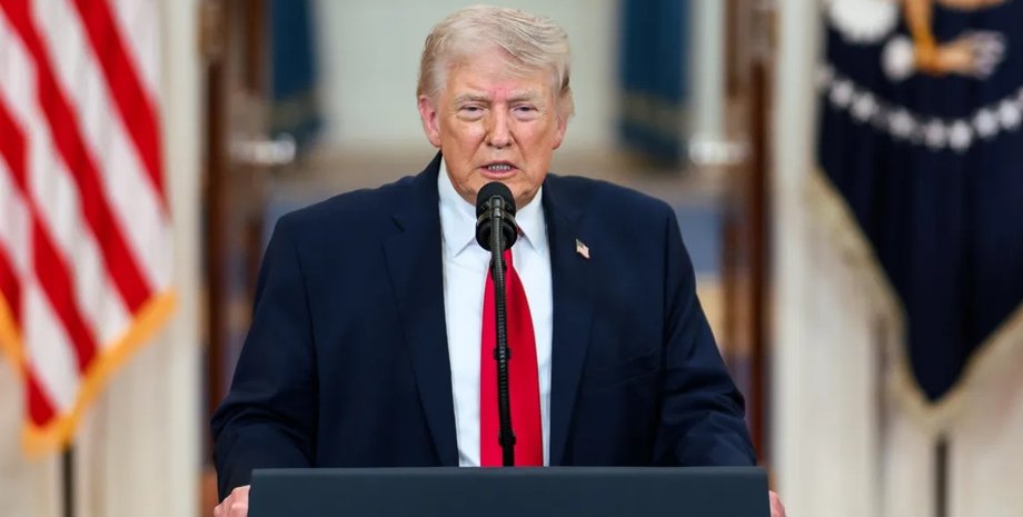 трамп на трибуне