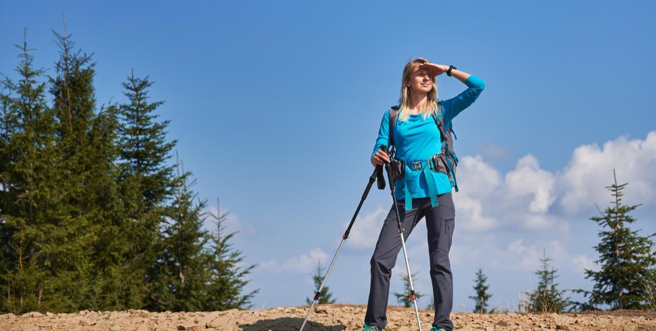 "Хтось спостерігав": жінка гуляла горами і натрапила на моторошну знахідку у печері