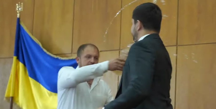 Артем Семенихин, Александр Качура, конфликт,