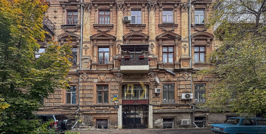 В Одесі прибудували ванну в історичній будівлі