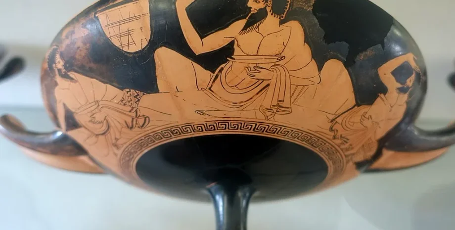 греки, еда, обед, левый бок, положение, еда, история, историки, традиция, желудок, пир, пир, Древняя Греция, Древний Рим, трапеза, бенкат, пьянка, столик, кровать, столовая, питание, привычка