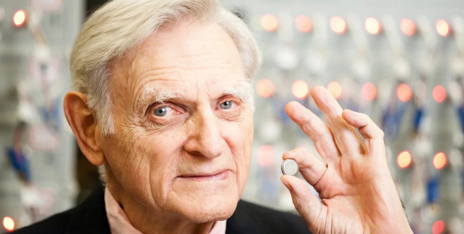 Джон Гуденаф, аккумулятор, литий-ионная батарея