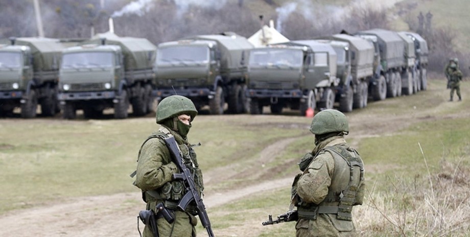 россиейские военные, армия РФ, автомобили, дорога