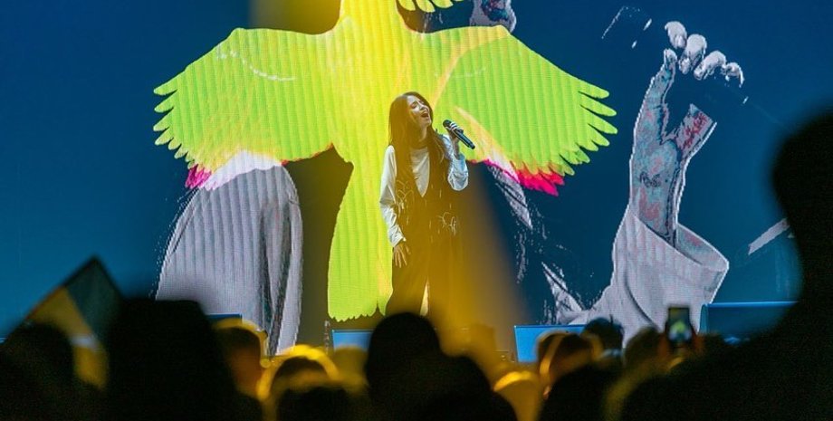 Надя Дорофеева, украинцы за границей, украинские звезды за границей, помощь украине