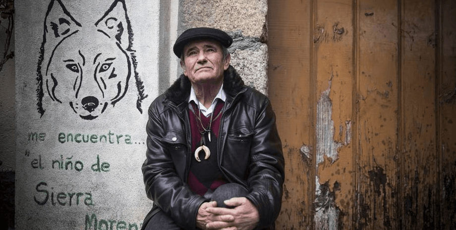 Жив із вовками, іспанський Мауглі, Пантоха, 12 років жив із вовками, жив у печері, мати-вовчиця, сумує за диким життям,