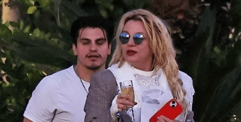 Брітні Спірс, співачка