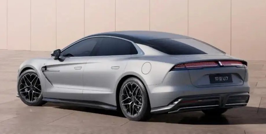 BYD U7, BYD Yangwang U7, новий BYD Yangwang U7, електромобіль BYD, BYD Yangwang