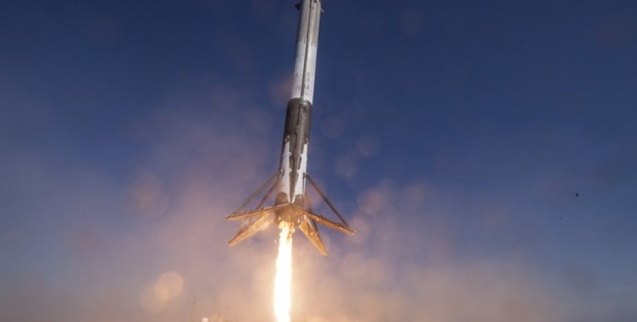 Посадка первой ступени Falcon 9 / Фото: SpaceX