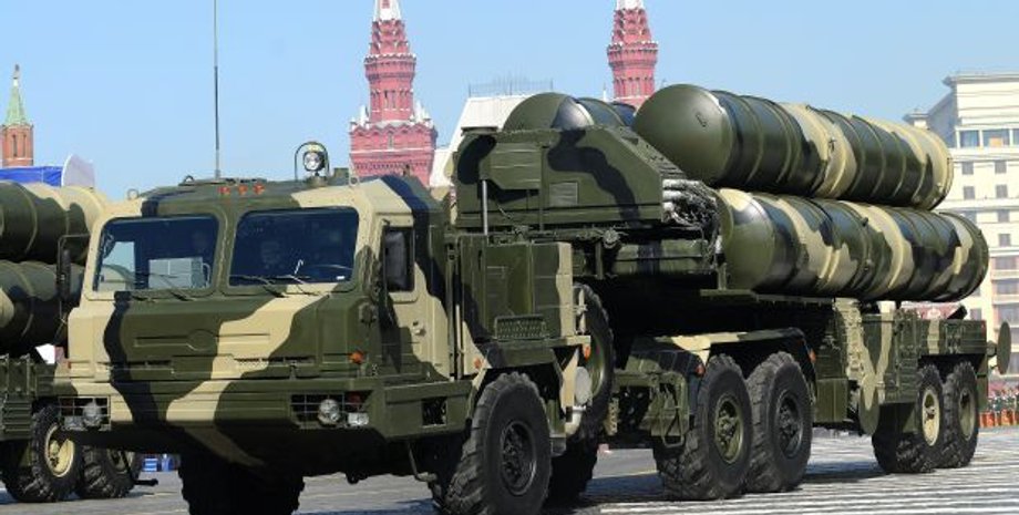 ЗРК С-400 "Триумф" / фото vpk-news.ru