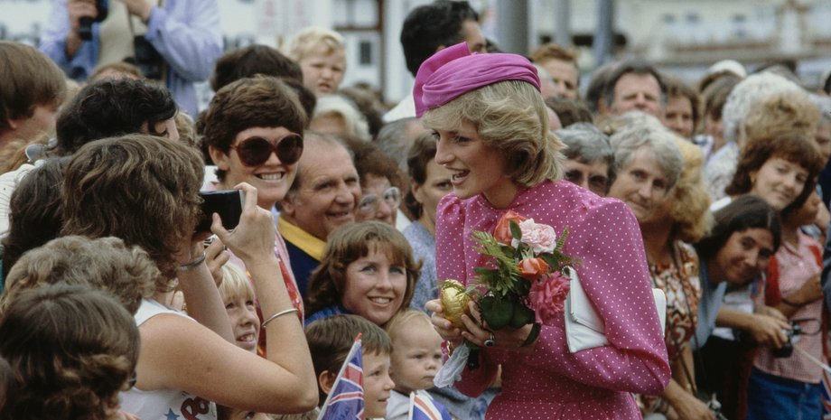 Святилище принцеси Діани, принцеса Діана, леді Ді, святилище, святиня, побачення з принцесою Діаною, жарт, розіграш,