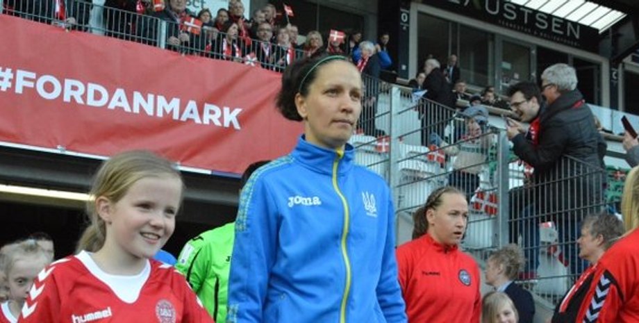 Дарья Апанащенко, Лучшая футболистка, Футбол, Харьковчанка, Жилстрой-1, Надежда Кунина, Яна Калинина