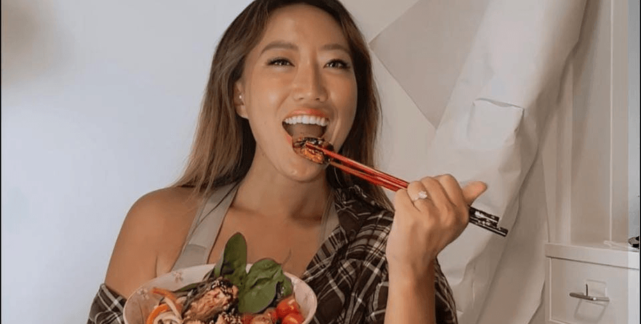 Женщина была ошеломлена счетом за обед на двоих без основного блюда